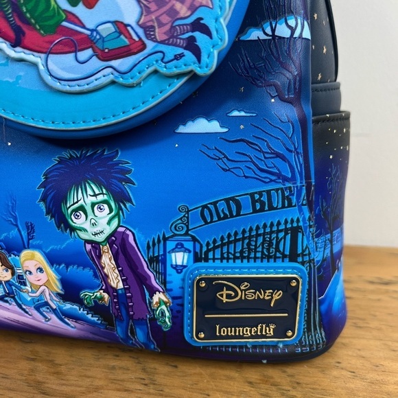 Loungefly | Disney Halloween Hocus Pocus Poster Glow Mini Backpack - Picture 4 of 16